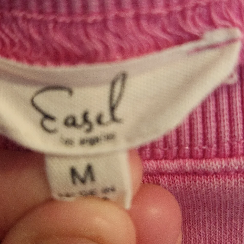 easel Pink Smiley Face Pullover Sweatshirt M Euc - Picture 2 of 3